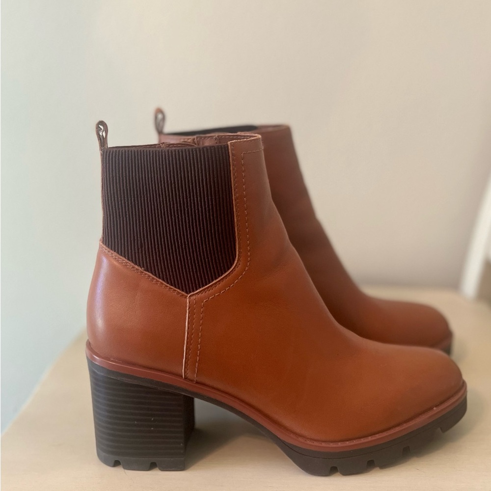 Naturalizer Women’s Verney Tan Leather Block Heel Ankle Boot Size 9